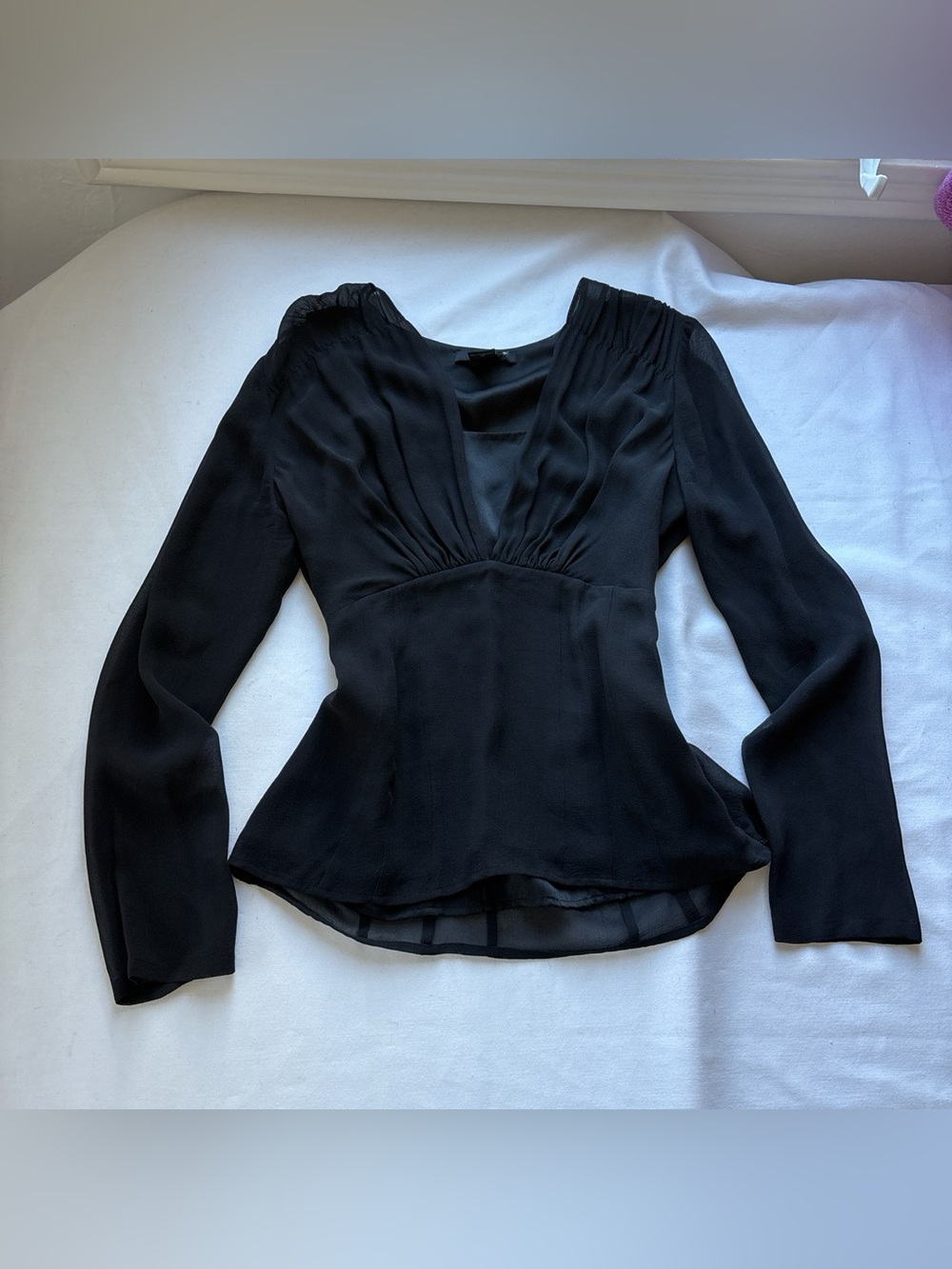 Karen Kane 100% silk Black V-Neck Long Sleeve Blouse